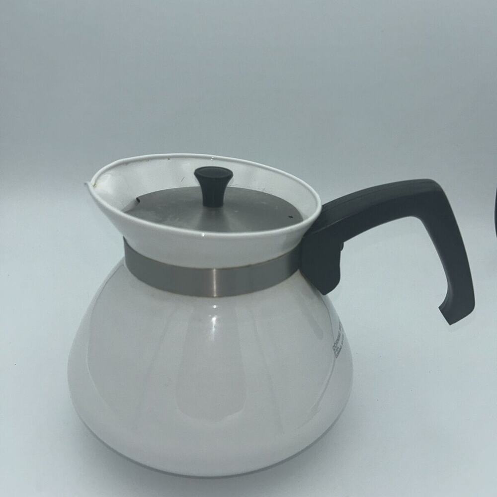 Vintage Corning Ware 6 Cup Teapot P104 Plain White w Lid Grannycore